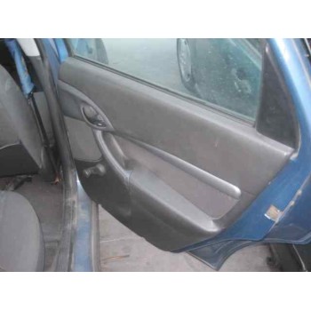 ford focus berlina (cak) del año 2001