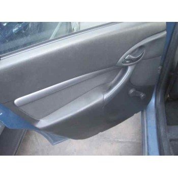 ford focus berlina (cak) del año 2001