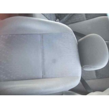 ford focus berlina (cak) del año 2001