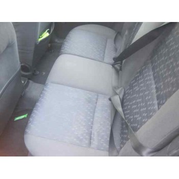 ford focus berlina (cak) del año 2001