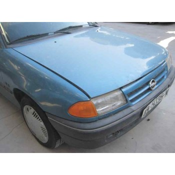 opel astra f berlina del año 1992