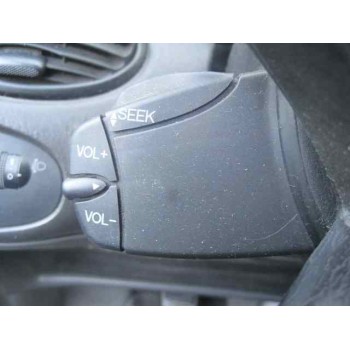 ford focus berlina (cak) del año 2001