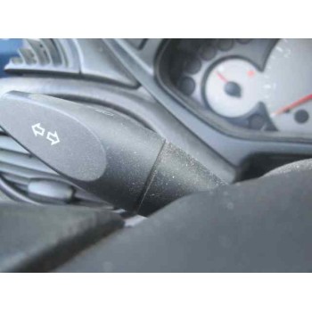 ford focus berlina (cak) del año 2001