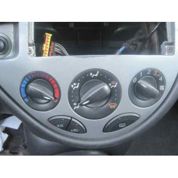 ford focus berlina (cak) del año 2001