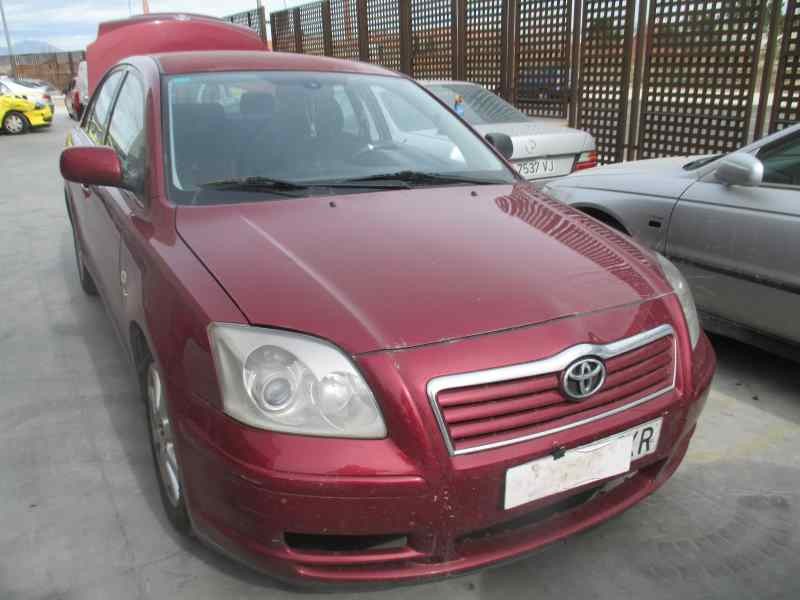 toyota avensis berlina (t25) del año 2004