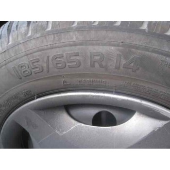 ford focus berlina (cak) del año 2001