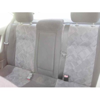 opel astra g berlina del año 2000