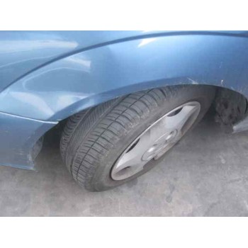 ford focus berlina (cak) del año 2001