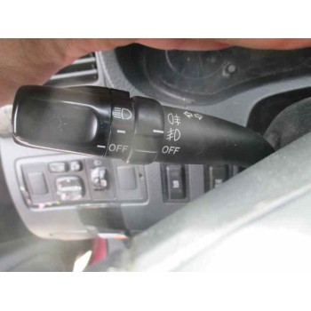 toyota avensis berlina (t25) del año 2004