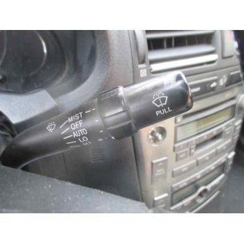 toyota avensis berlina (t25) del año 2004