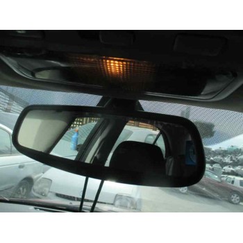 toyota avensis berlina (t25) del año 2004