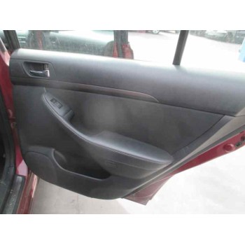 toyota avensis berlina (t25) del año 2004