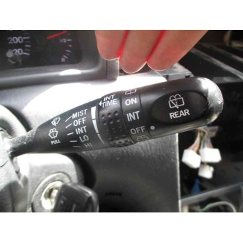 toyota corolla (e12) del año 2004