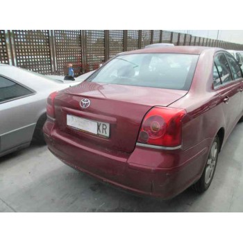 toyota avensis berlina (t25) del año 2004
