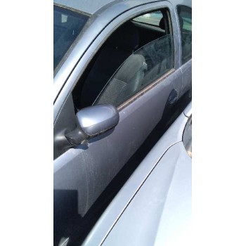 opel corsa c del año 2004