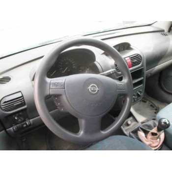 opel corsa c del año 2000