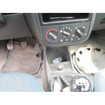 opel corsa c del año 2000