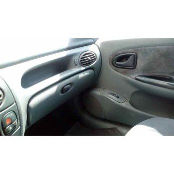 renault megane i berlina hatchback (ba0) del año 1997