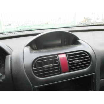 opel corsa c del año 2000