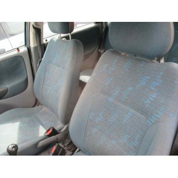 opel corsa c del año 2000