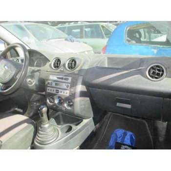 ford fiesta (cbk) del año 2004