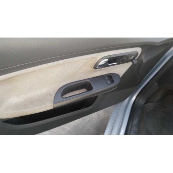 seat ibiza (6l1) del año 2002