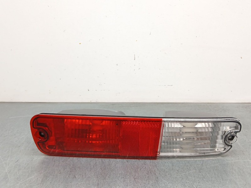 Recambio de piloto trasero derecho paragolpes para mitsubishi montero (v60/v70) referencia OEM IAM mn133776 16511362 