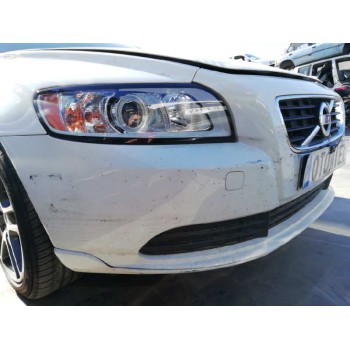 volvo s40 berlina del año 2010