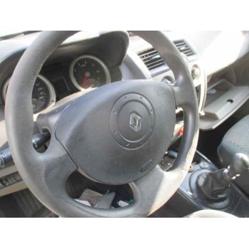 renault megane ii classic berlina del año 2004