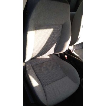 seat ibiza (6l1) del año 2002