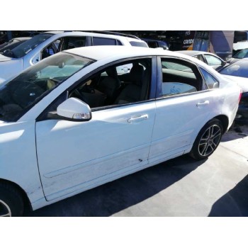 volvo s40 berlina del año 2010