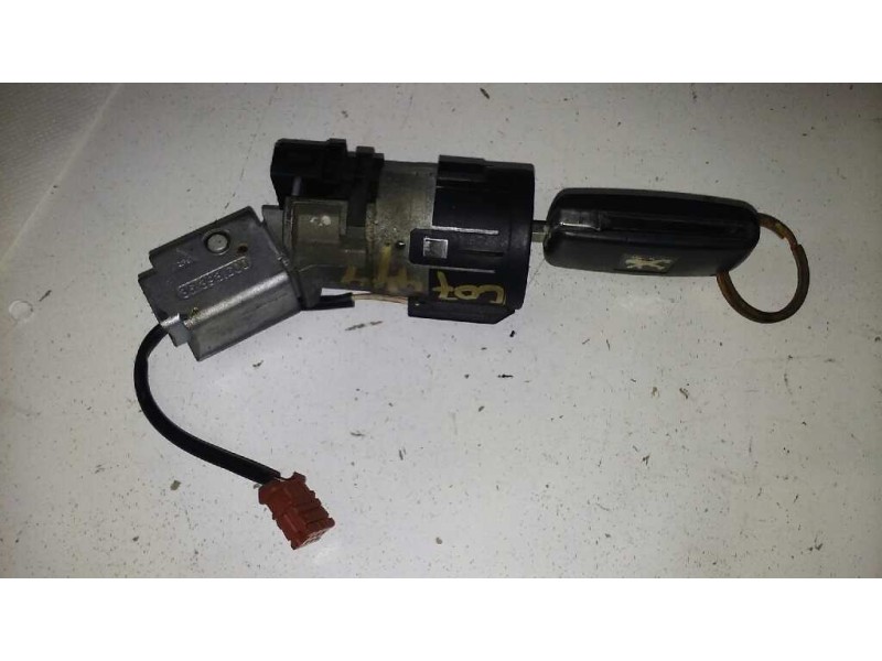 Recambio de conmutador de arranque para peugeot 207 x-line referencia OEM IAM 36393600  