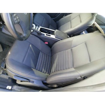 volvo s40 berlina del año 2010