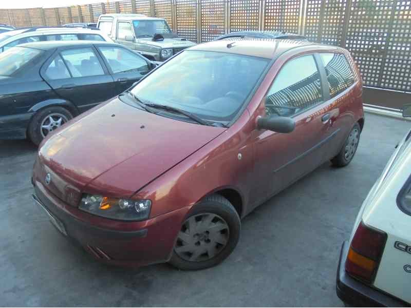 FIAT PUNTO BERLINA (188)