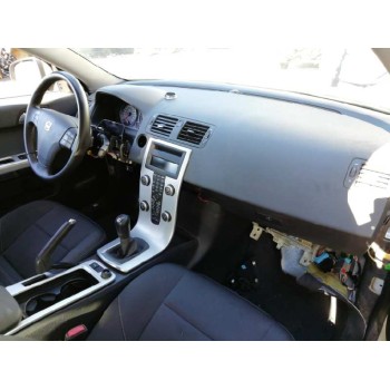 volvo s40 berlina del año 2010