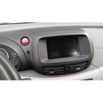 nissan almera tino (v10m) del año 2005