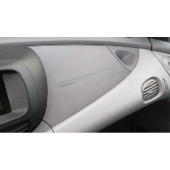 nissan almera tino (v10m) del año 2005