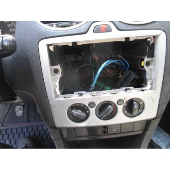 ford focus berlina (cap) del año 2005