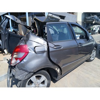 mercedes-benz clase a (w169) del año 2009