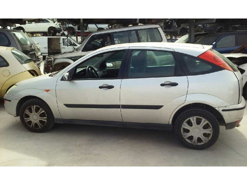 FORD FOCUS BERLINA (CAK)
