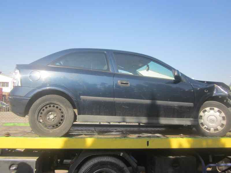 opel astra g berlina del año 2003