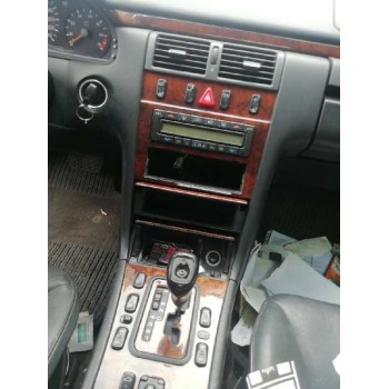 mercedes-benz clase e (w210) berlina del año 1998