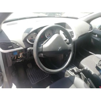 peugeot 207 del año 2010