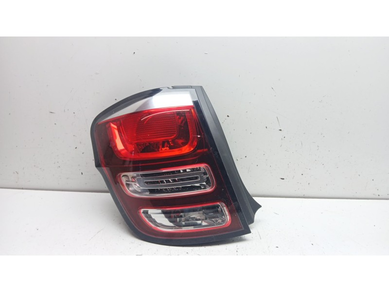 Recambio de piloto trasero izquierdo para citroën c3 ii (sc_) 1.0 vti 68 referencia OEM IAM 9803928880  