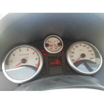 peugeot 207 del año 2010