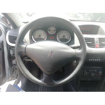 peugeot 207 del año 2010