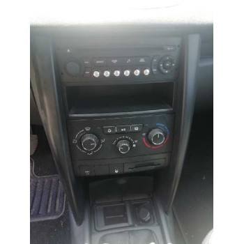 peugeot 207 del año 2010