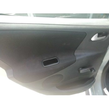 peugeot 207 del año 2010