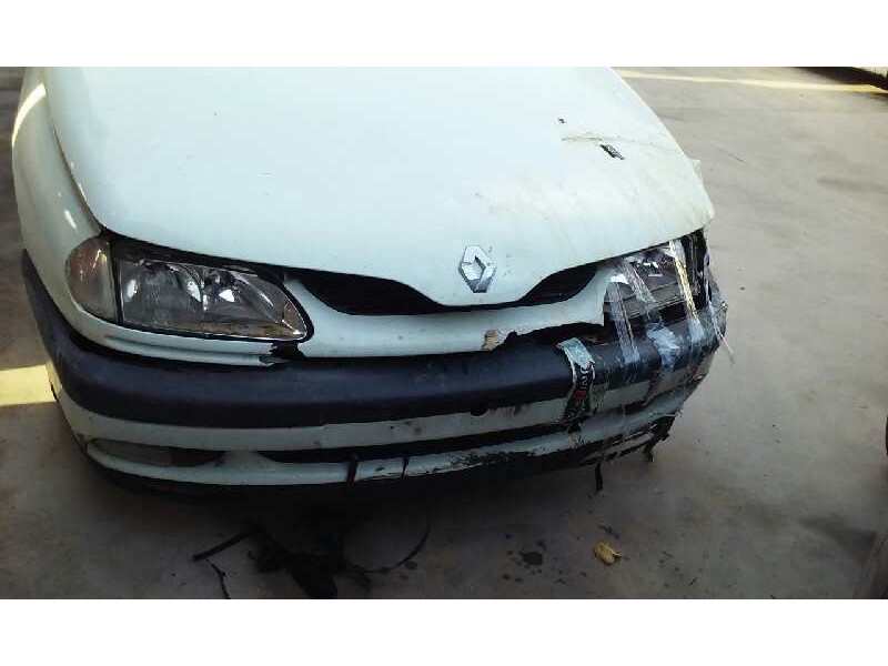RENAULT LAGUNA (B56)
