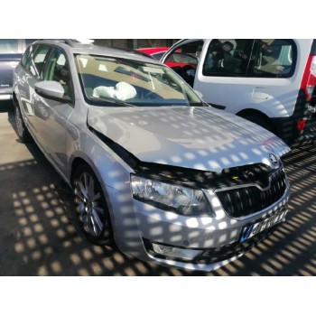 skoda octavia combi (5e5) del año 2014